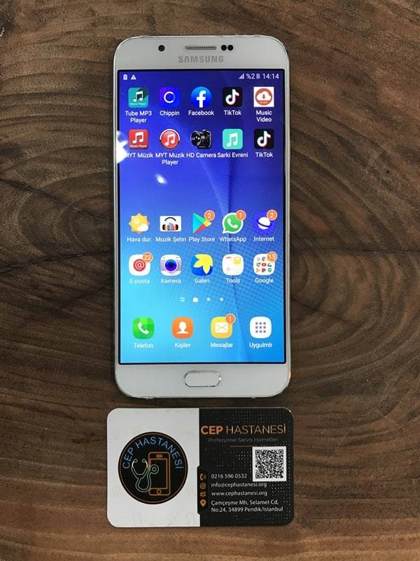 Samsung A8 Ekran Değişimi