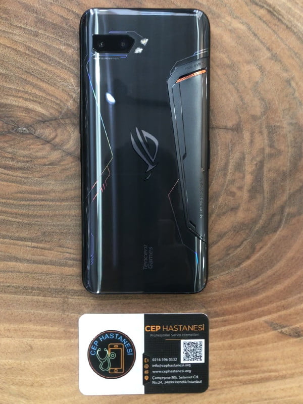 Asus Rog Phone 2 Ekran Değişimi