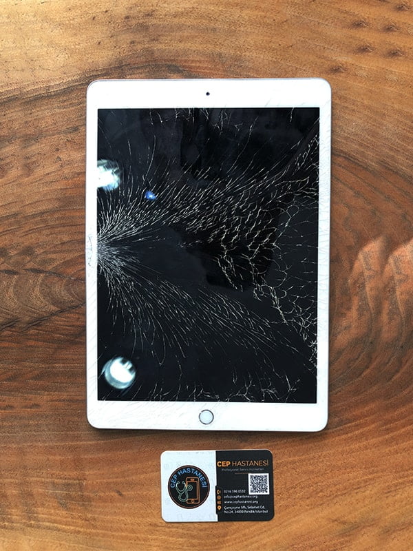 iPad 7.Nesil Ekran Cam Değişimi